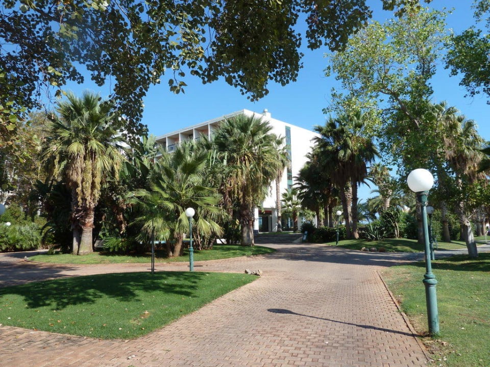 Weg zum Hotel Calimera Sirens Beach