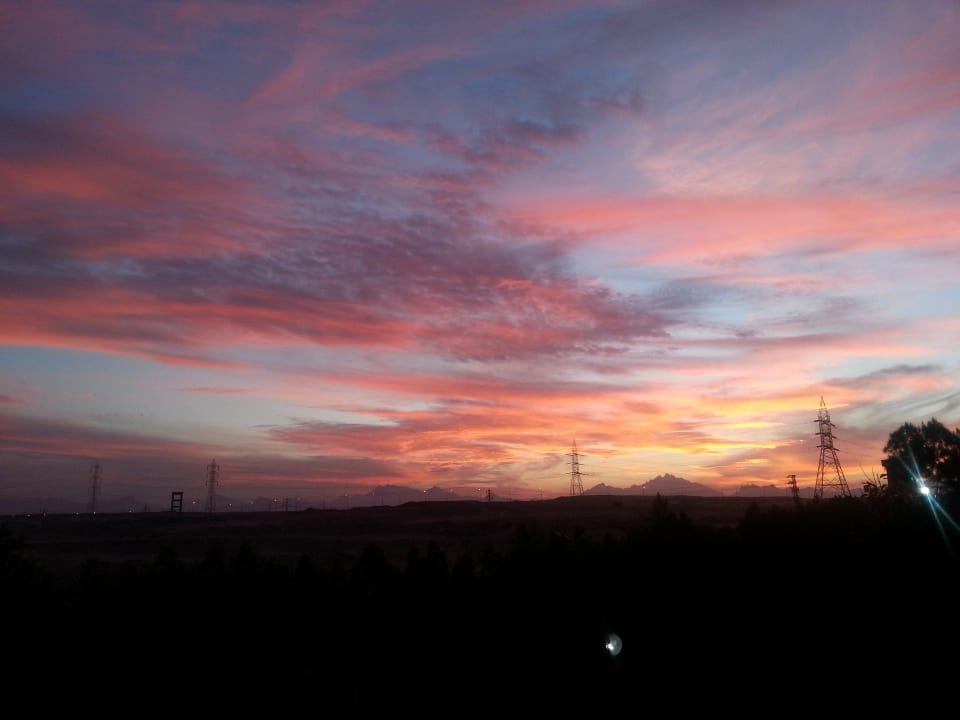 Sonnenuntergang-Blick aus unserem Zimmer Pickalbatros Aqua Park Resort - Hurghada