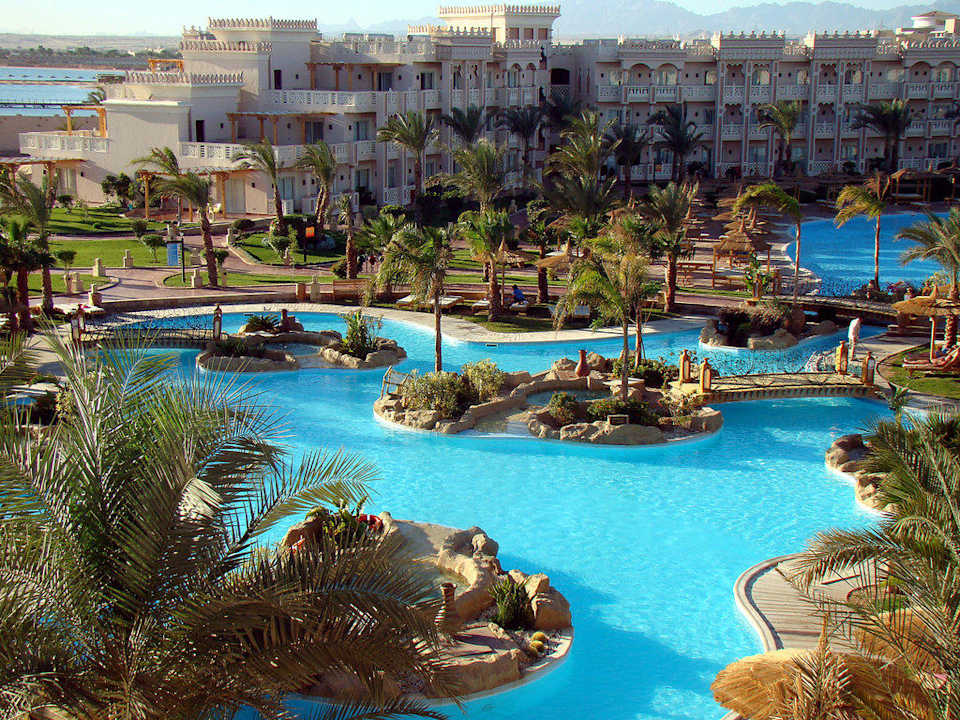 Бассейн Pickalbatros Palace Resort