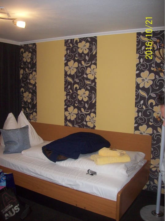 Bett Hotel-Pension Haus Neustadt
