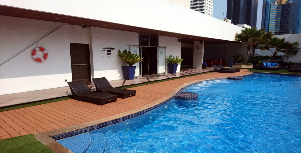 Pool Grand Mercure Bangkok Asoke Residence