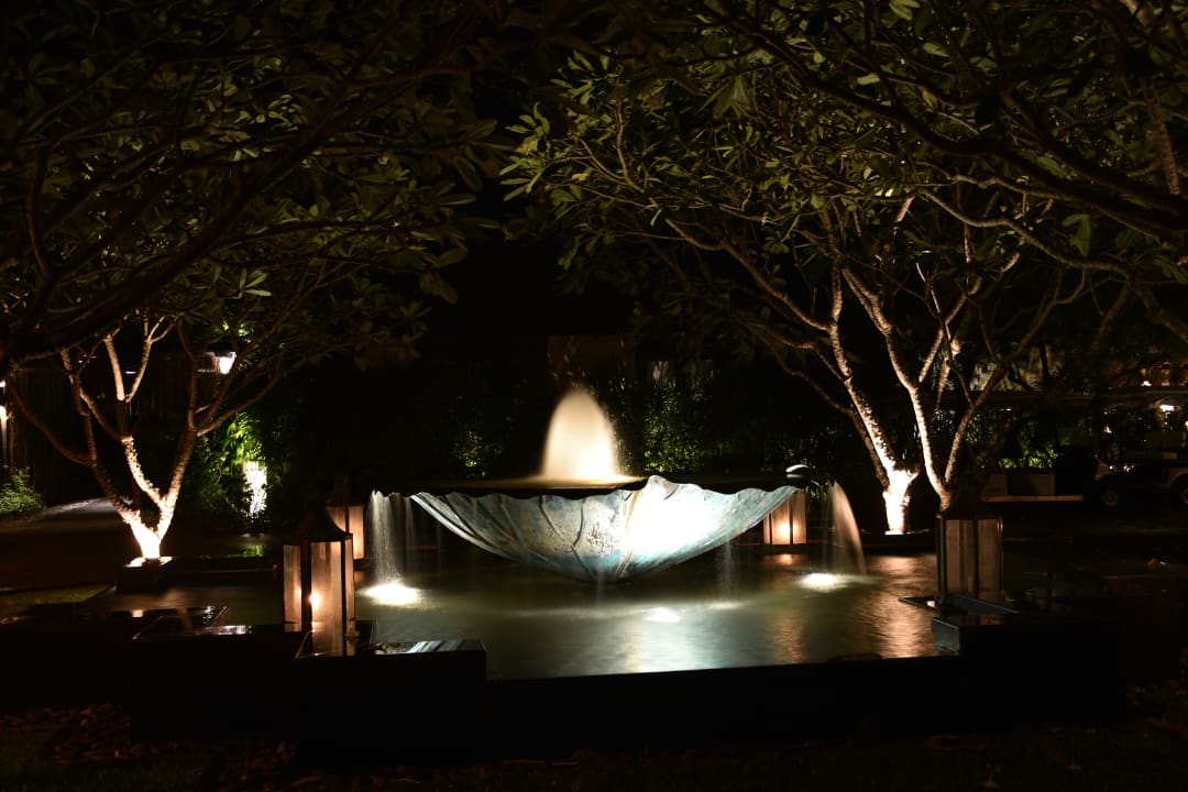 An der Einfahrt Hotel Pimalai Resort & Spa