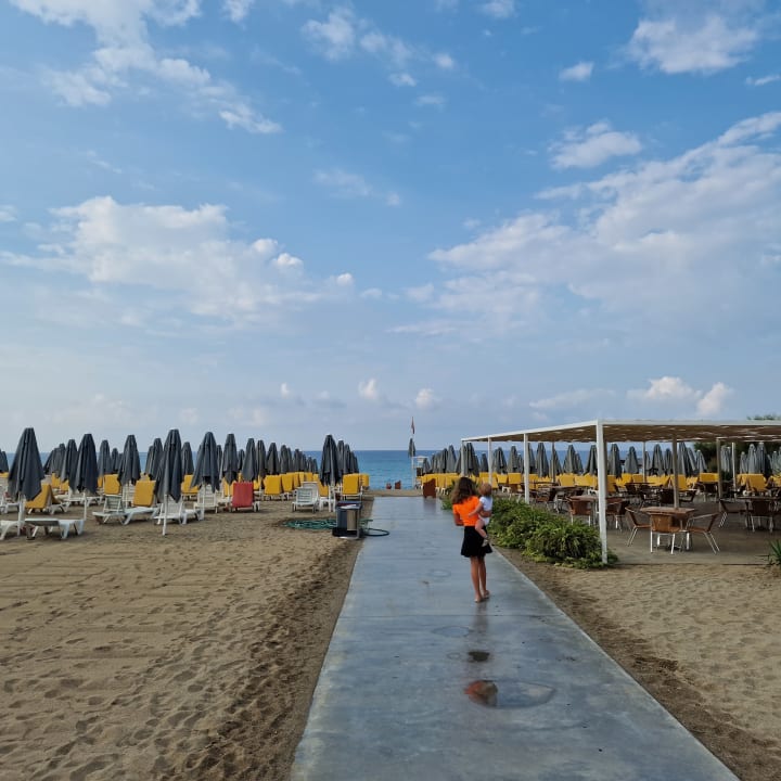 Strand Hotel Royal Garden Beach