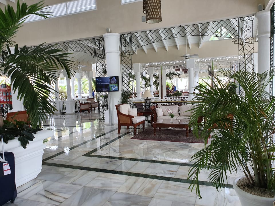 Lobby Bahia Principe Luxury Bouganville