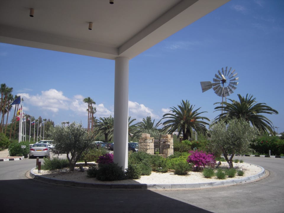 Außenansicht Hotel Nissi Beach Resort