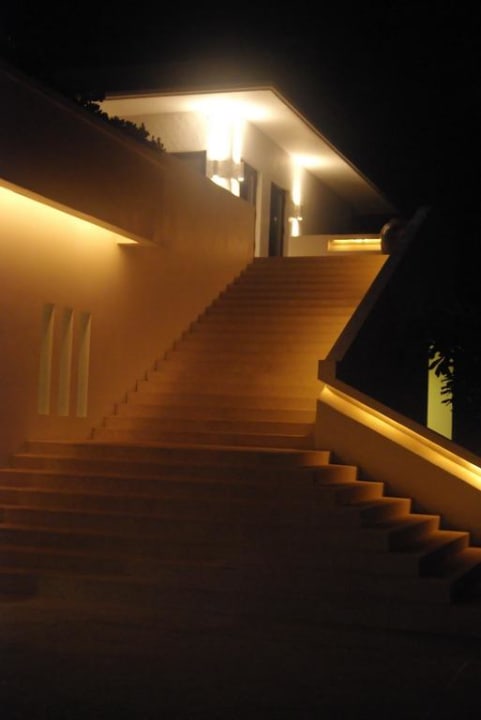 Stimmungsvolle Beleuchtung Hotel The Racha