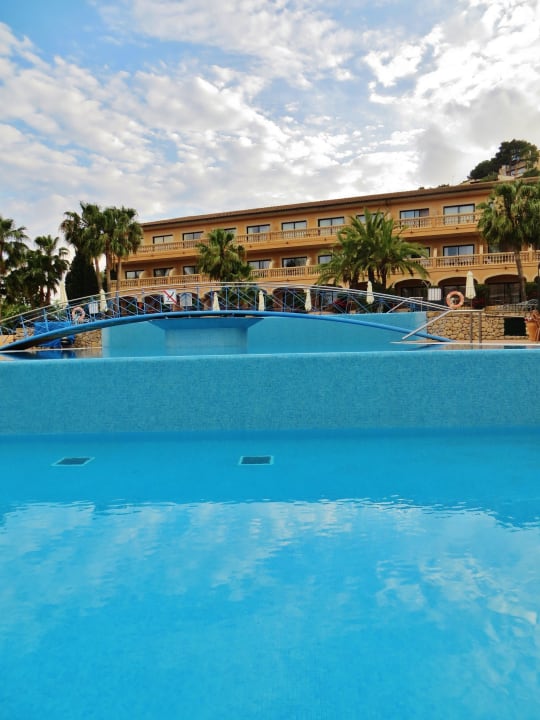 Blick von unten Mon Port Hotel & Spa