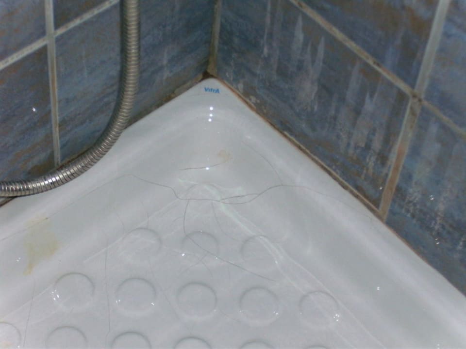 "Saubere" Dusche Atak Apart Hotel