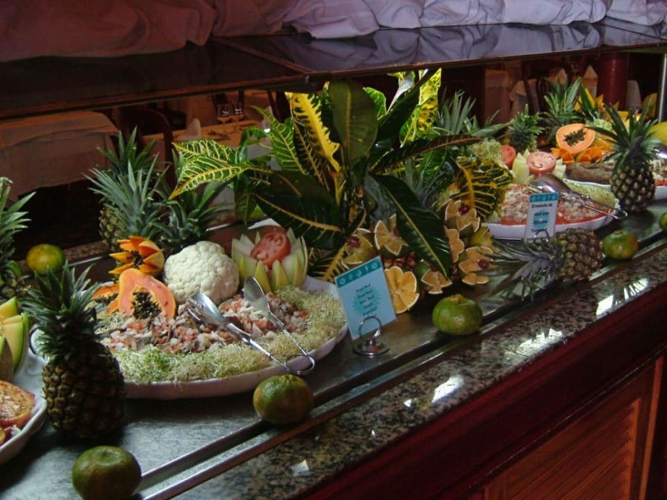 Ein Teil vom kalten Büffet Hotel Riu Palace Tropical Bay