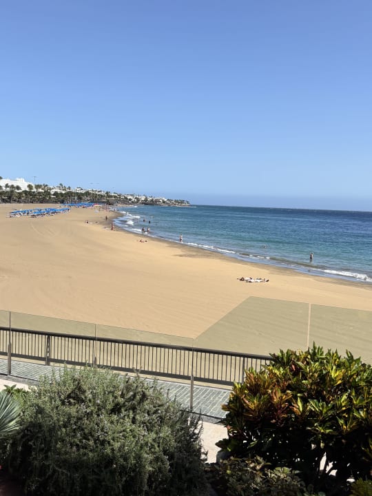 Strand Hotel Fariones