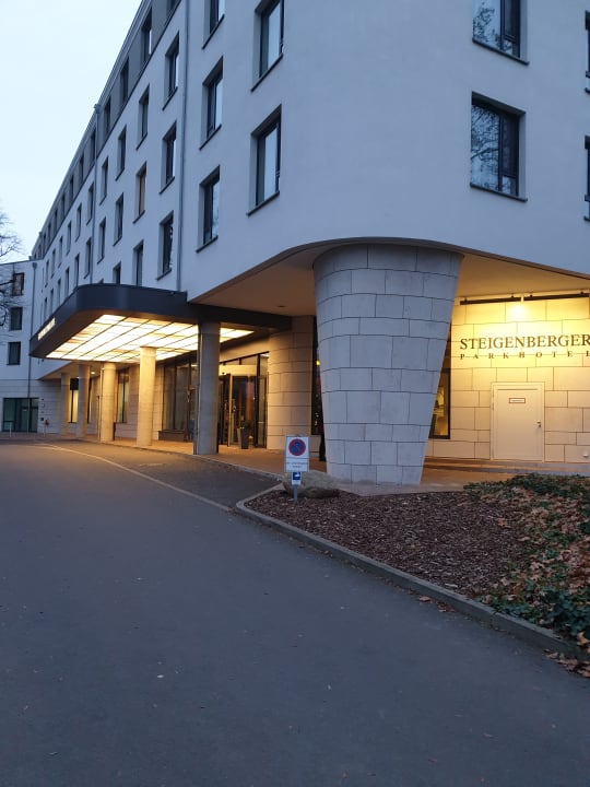 Außenansicht Steigenberger Parkhotel Braunschweig