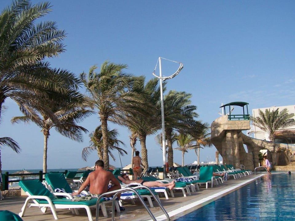 Pool Occidental Sharjah Grand