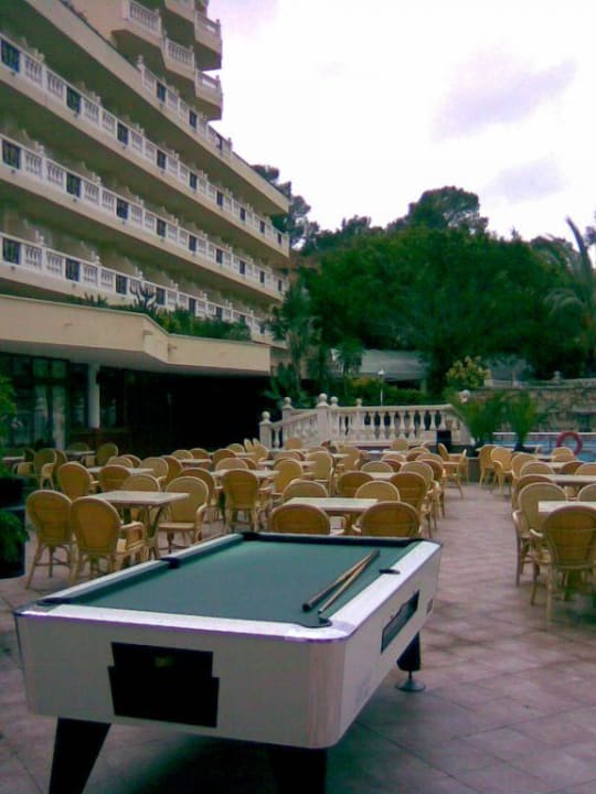 Billardtisch am Pool Hotel Bahia del Sol