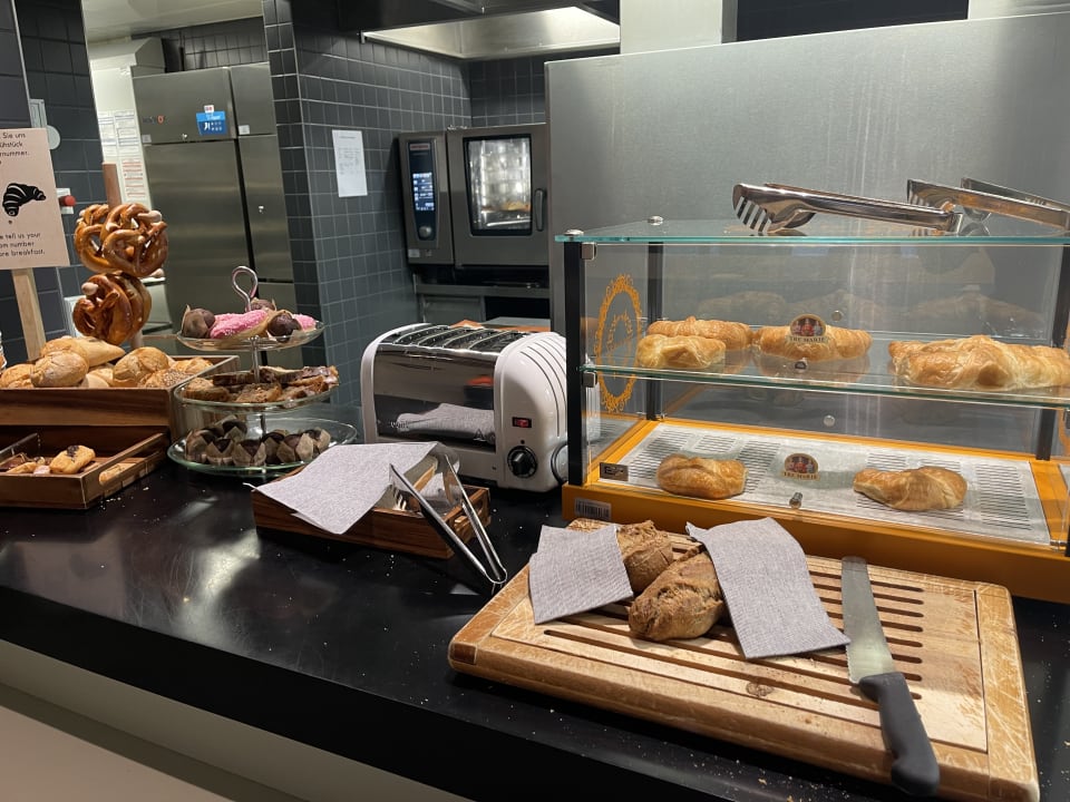 Gastro Schwabinger Wahrheit by Geisel