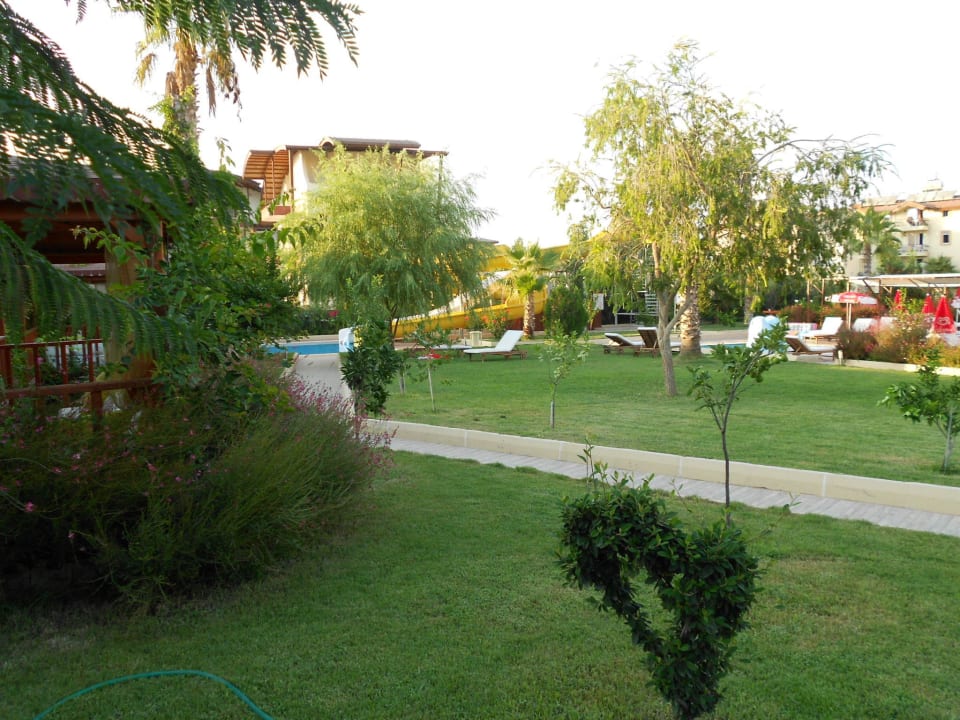 Schön grün Hotel Sidekum