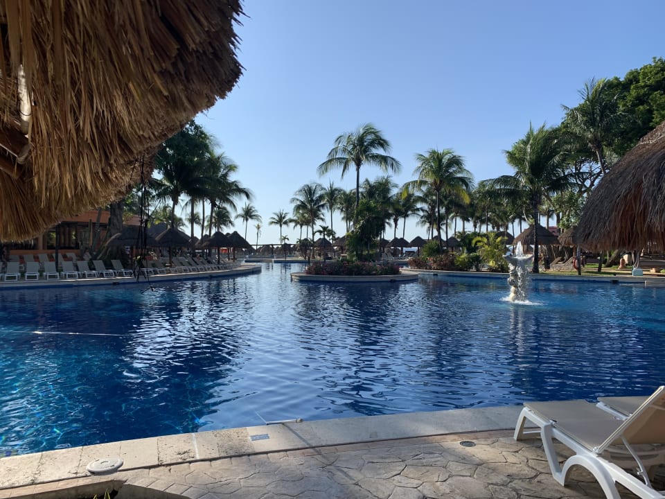 Pool Iberostar Waves Quetzal