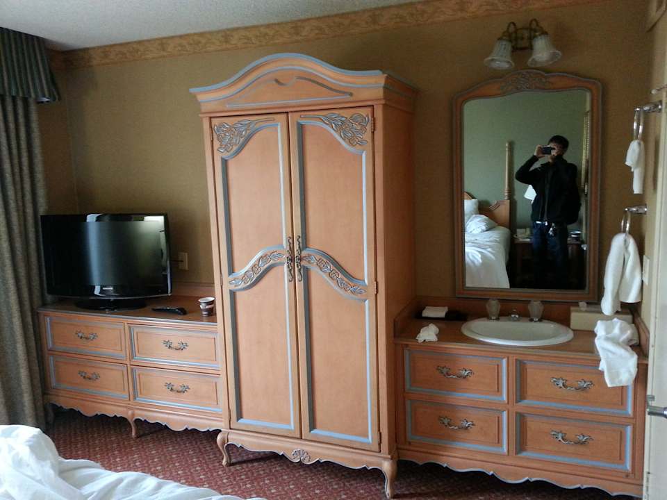 Nice furniture. Hotel Embassy Suites Lompoc Central Coast VAFB