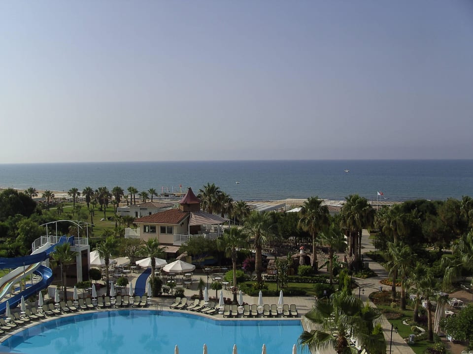 Pool Bella Resort & Spa