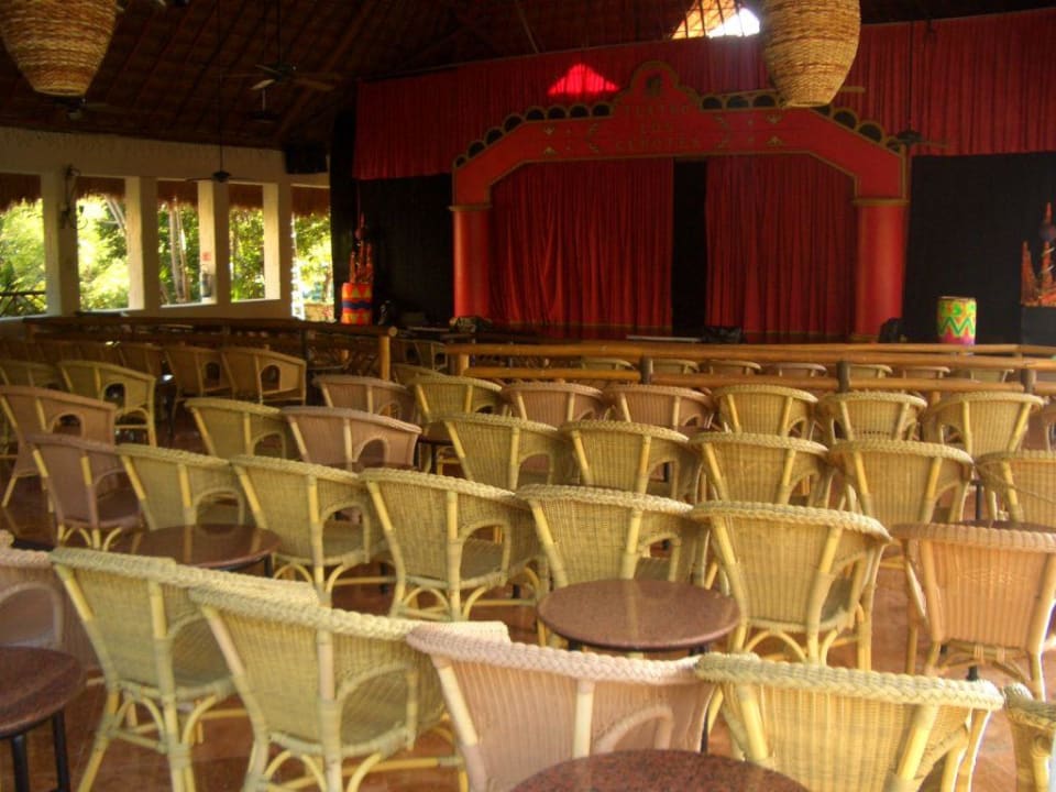 Theater Catalonia Royal Tulum Beach & Spa Resort - Adults only