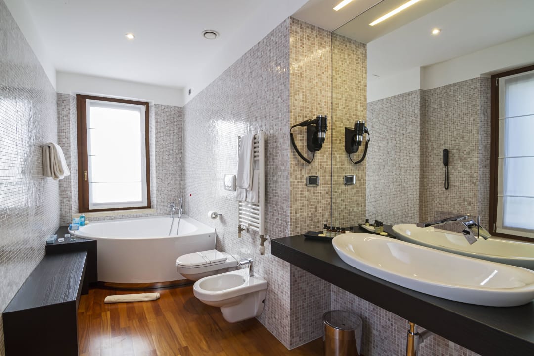 Bathroom - SeePort Hotel SeePort Hotel Ancona