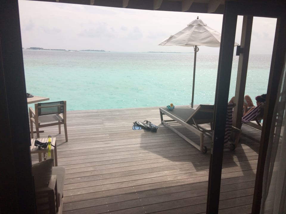 Zimmer Hurawalhi Island Resort Maldives
