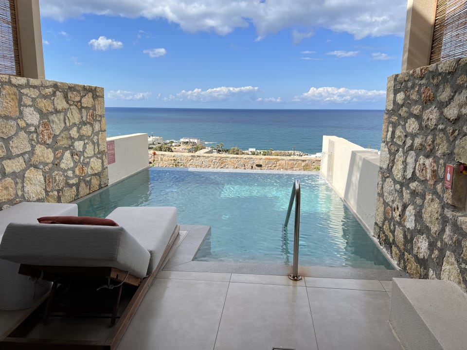 Zimmer The Royal Senses Resort, Curio Collection by Hilton