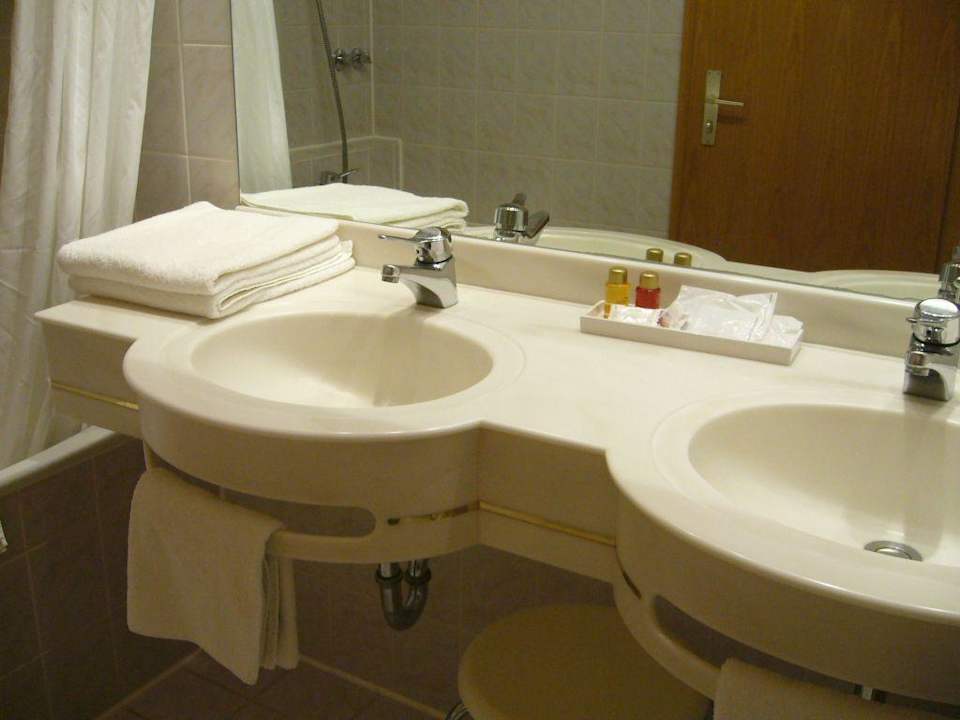 Bad Doppelzimmer Komfort Flair Hotel Vier Jahreszeiten
