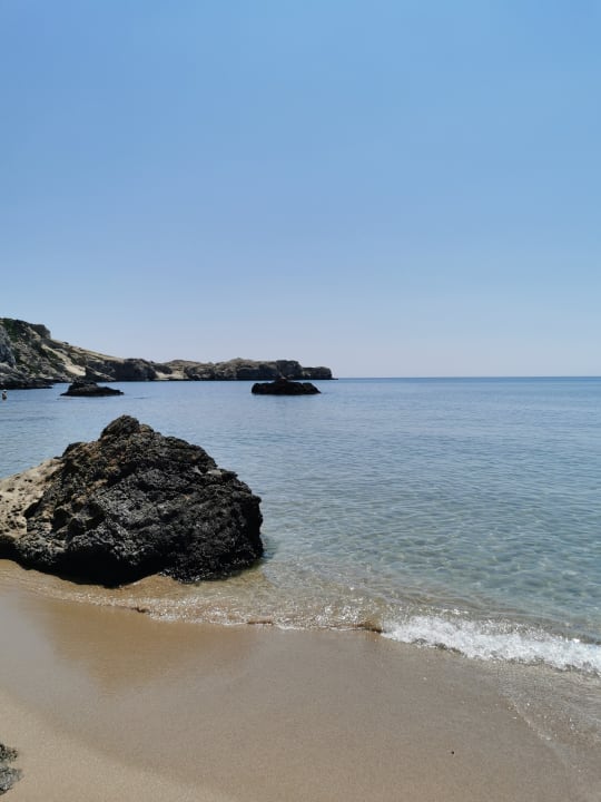 Strand Zoes Hotel Studios