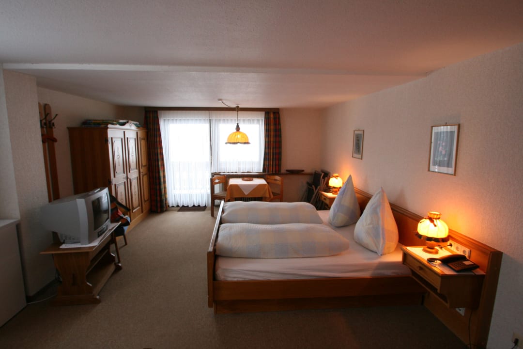 Doppelzimmer mit Balkon Pension Feldbergblick