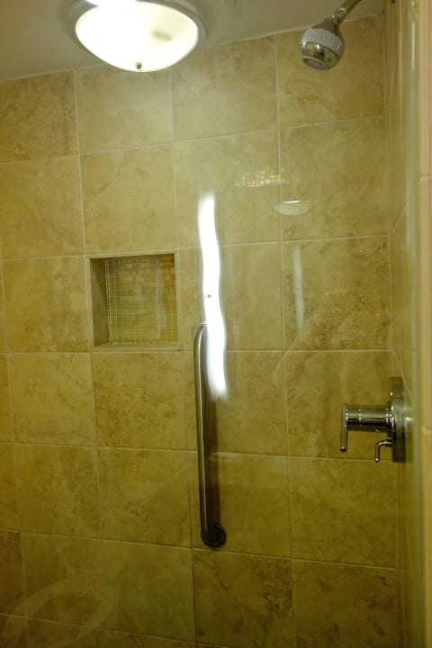Geräumige Walk-in-Shower Hampton Inn Key Largo