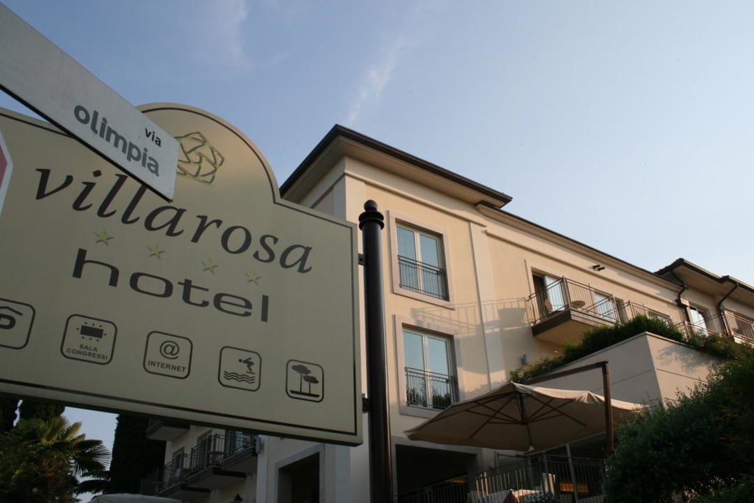 Eingang Villa Rosa Hotel Villa Rosa Desenzano