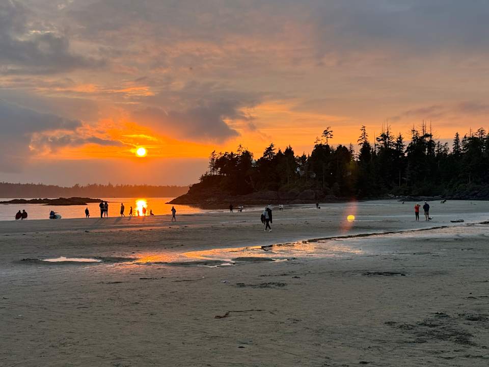 Strand Best Western Tin Wis Tofino Hotel Resort on Vancouver Island