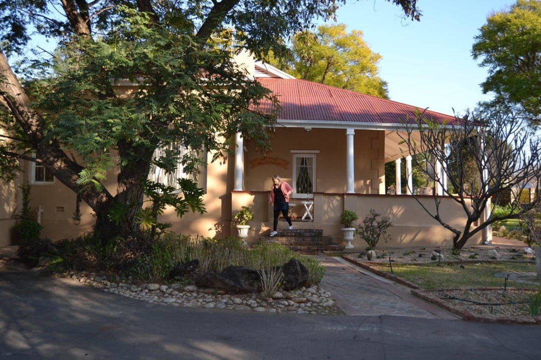 Blick vom Garten Guest House Bisibee