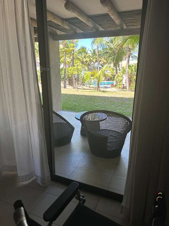 Zimmer Crystals Beach Resort Belle Mare, a member of Radisson Individuals