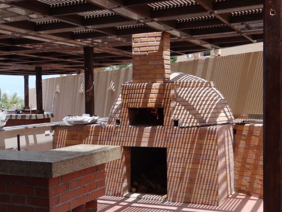 Pizzaofen an der Strandbar Shams Alam Beach Resort
