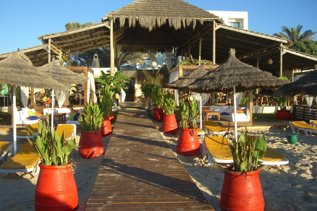 Der Starnd am Morgen Hotel Royal Nozha