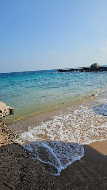 Strand Palm Beach Resort