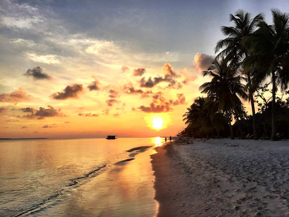 Strand Kuredu Island Resort & Spa