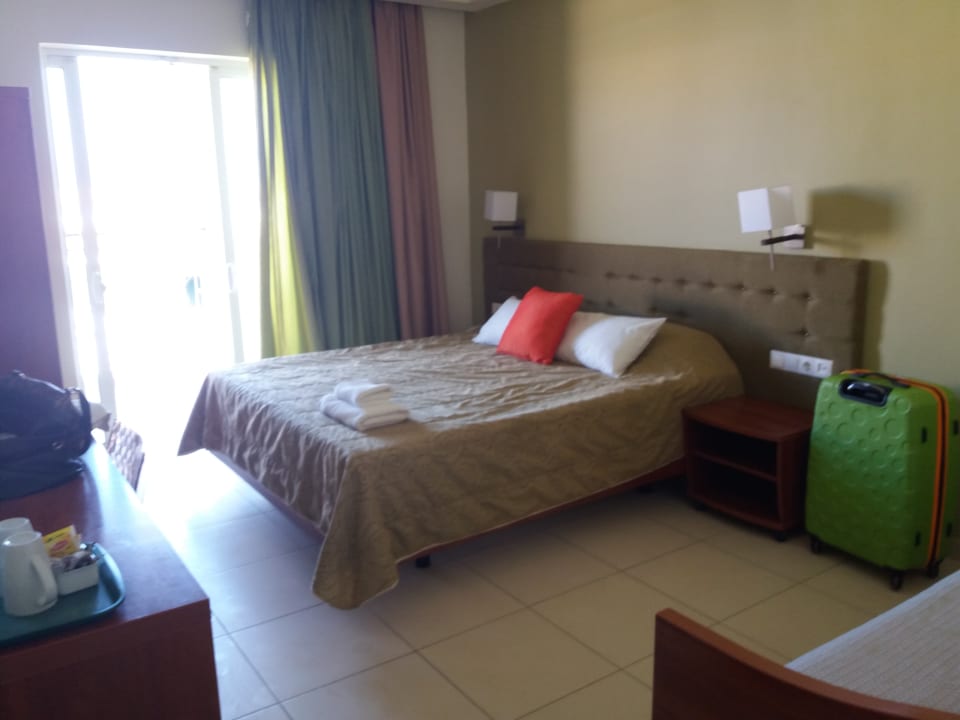 Zimmer Hotel Mareblue Beach