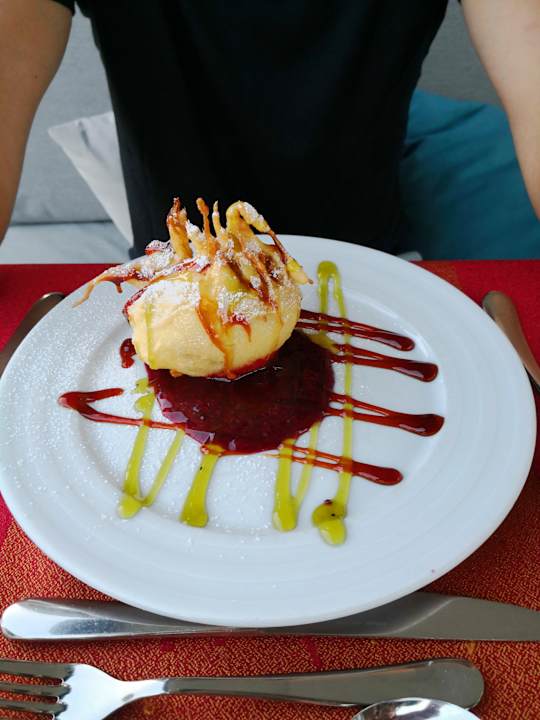 Gastro Acanthus Cennet Barut Collection