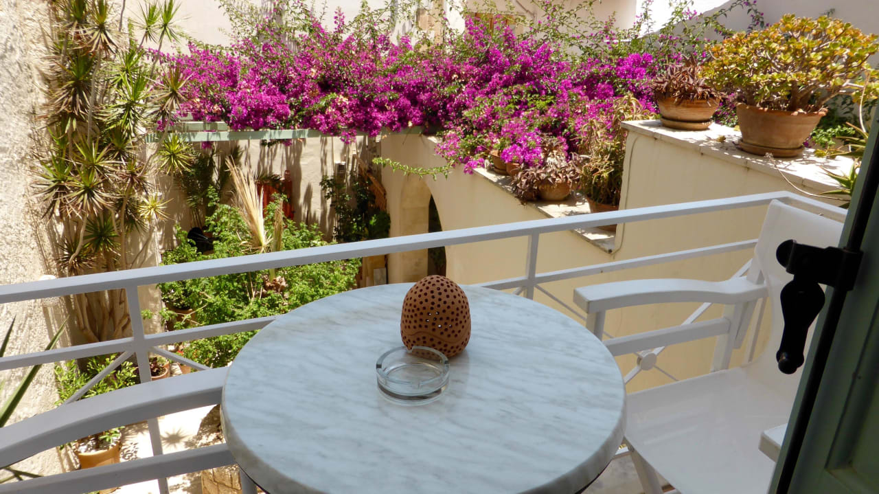 Blick vom Balkon von "unserem" Zimmer Hotel Mythos