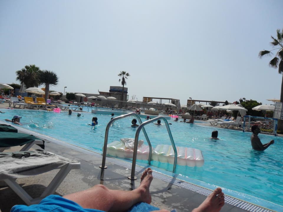Am Pool Alexandre Hotel Gala