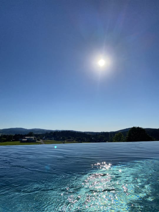 Pool 1. Bier & Wohlfühlhotel Gut Riedelsbach