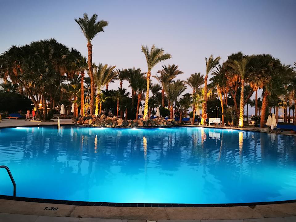 Pool Brayka Bay Resort