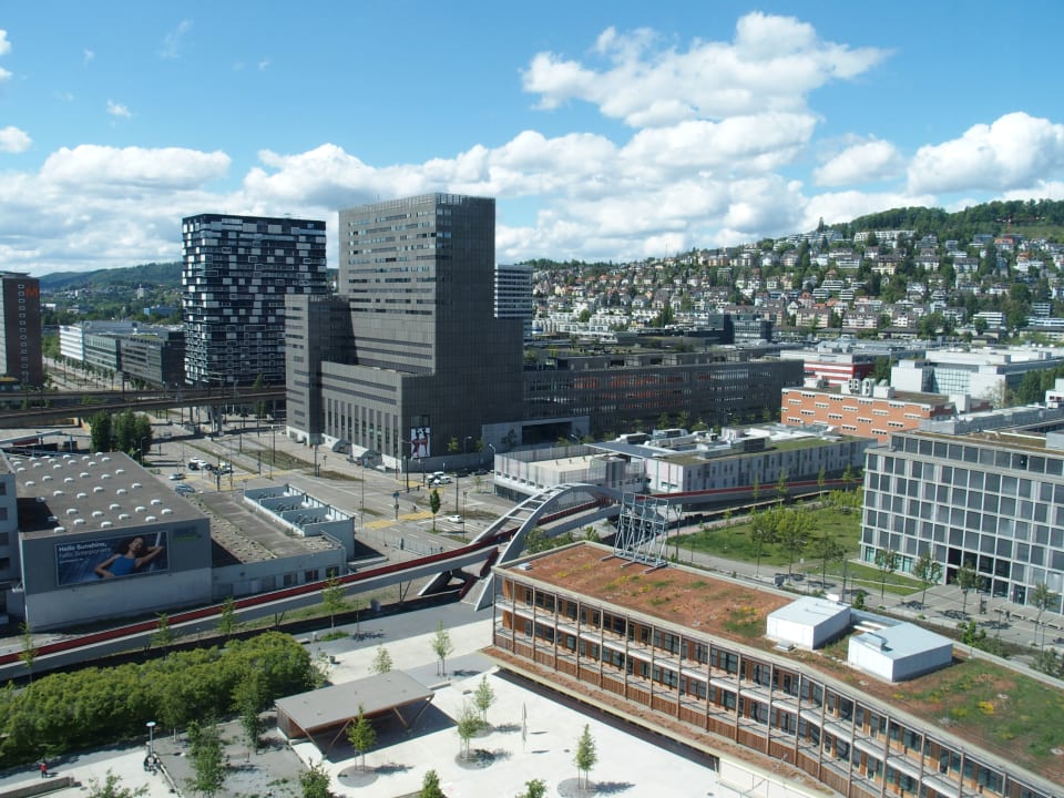 Ausblick Renaissance Zurich Tower Hotel