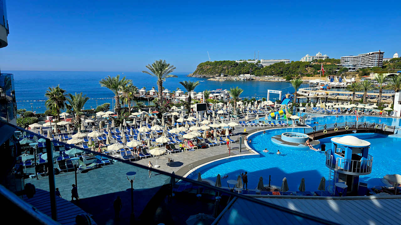 Ausblick Granada Luxury Okurcalar