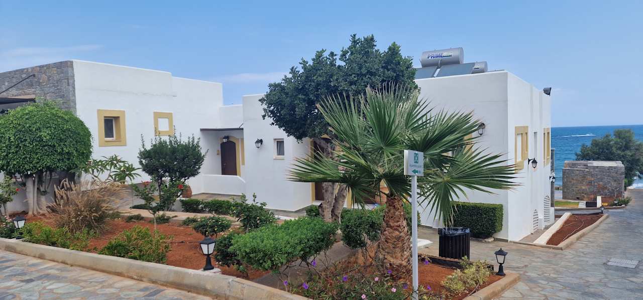Außenansicht Alexander Beach Hotel & Village Resort