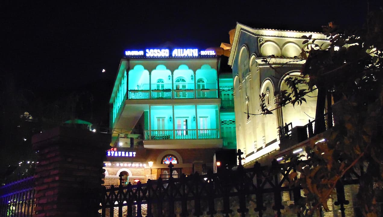 Außenansicht Hotel Aivani Old Tbilisi