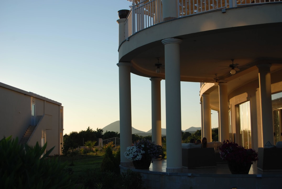 Teren hotelu Sandy Beach Resort