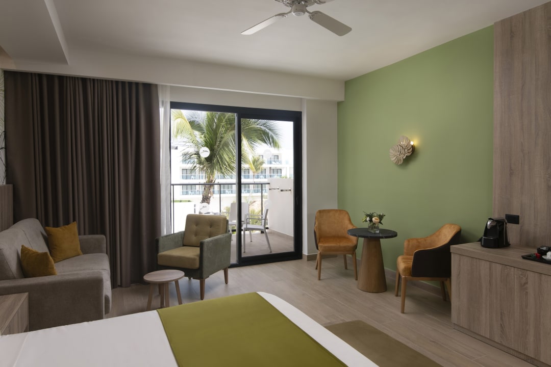 Zimmer Serenade All Suites - Adults Only Resort